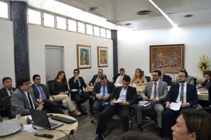 Rafael Fonteles participou de uma reunião no Tribunal de Contas do Estado ( (Crédito: TCE-PI)