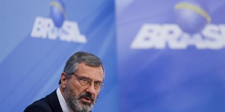 ‘Comando da PM no Rio é sócio do crime organizado’, diz ministro