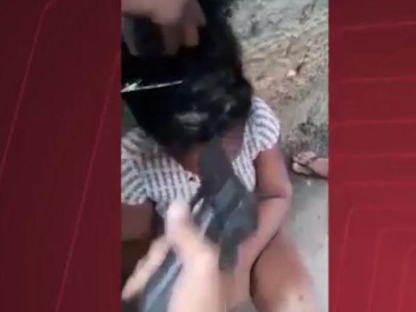 Adolescente tem cabelo cortado e é torturada a pauladas na BA; veja