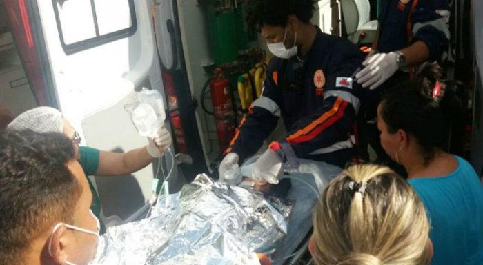 Helicópteros, aviões e ambulâncias foram usados para transportar as vítimas (Crédito: Luiz Ribeiro/EM)