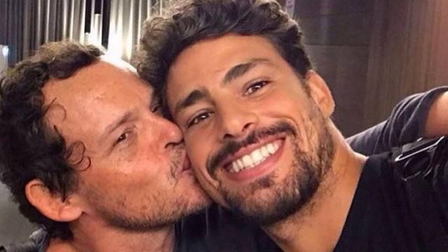 Cauã Reymond e Matheus Nachtergaele (Crédito: Reprodução)