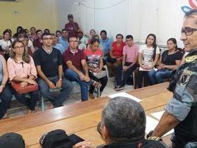 Forças de segurança e prefeitura garantem retorno das aulas