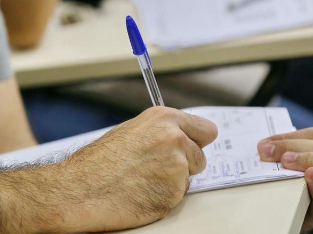 Governo voltará a fazer concurso em 2018, informa ministro
