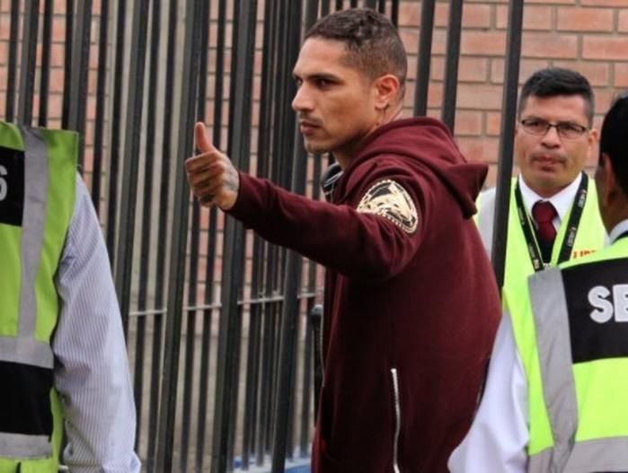 Guerrero segue em Lima desde o final de semana: jogador tem suspensão mantida (Crédito: Reprodução)