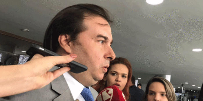 Maia se pronuncia e diz que proibição de aborto ‘não vai passar'