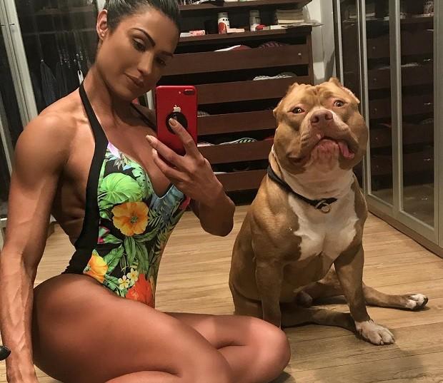 Gracyanne não paga indenização e tem conta bancária bloqueada