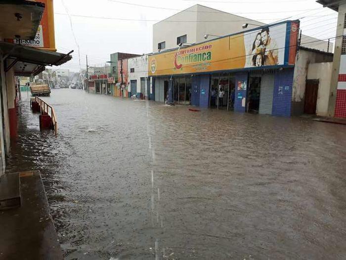Temporal em São Raimundo Nonato (Crédito: Saoraimundo.com/Darlan Ribeiro)