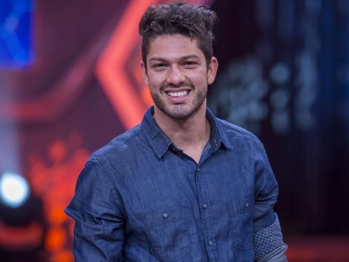 Ex-BBB insinua que Marcos Harter é gay: "Ele olhava pra mim"