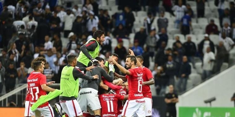 Acabou! Inter sofre, mas garante volta a série A do brasileirão