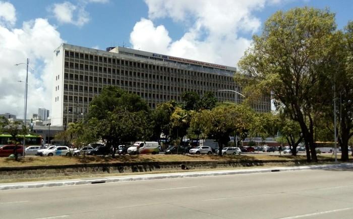 Hospital da Restauração fica no bairro do Derby, na área central do Recife