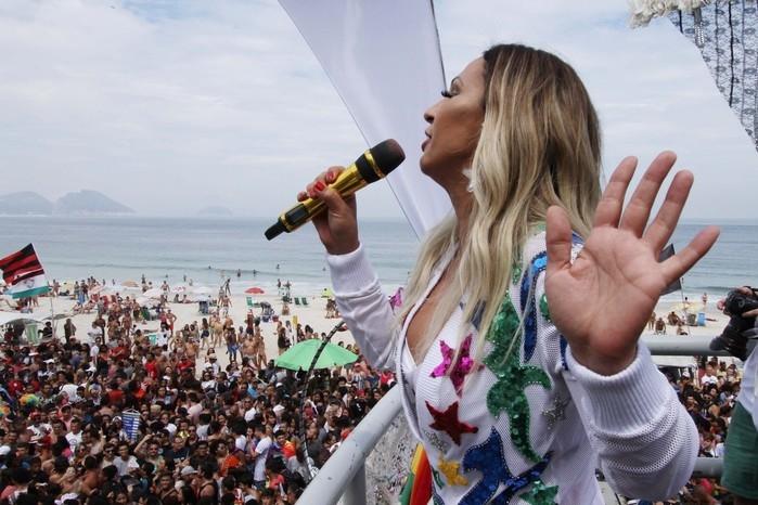 Valesca faz show na Parada Gay do Rio de Janeiro (Crédito: Jose Lucena/Futura Press/Estadão Conteúdo)