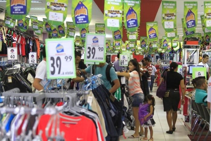 Mais de 23 mil servidores municipais receberão o pagamento (Crédito: Reprodução)