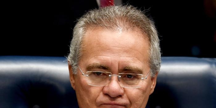 Renan Calheiros é condenado a perder mandado e multa de R$ 246 mil