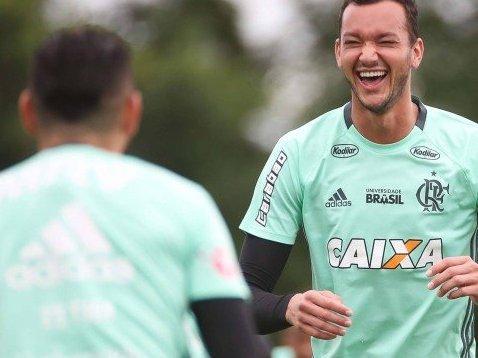 Time do Flamengo busca vaga na final da Sul-americana