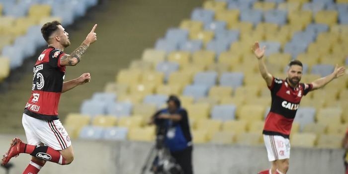 Virada com golaço no Maraca deixa o Fla a um empate da final