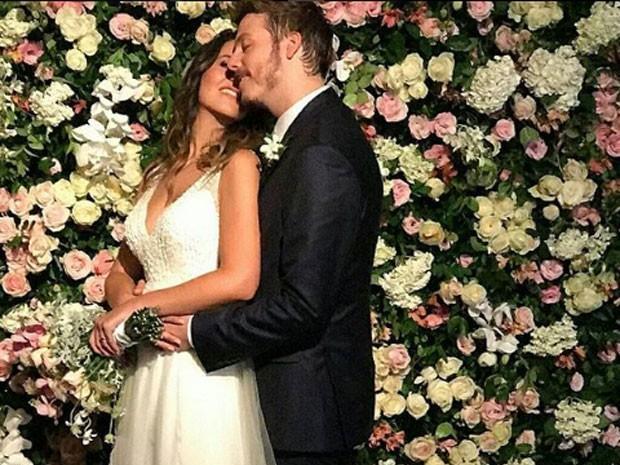 Fábio Porchat e Nataly Mega casam e comemoram com 500 convidados