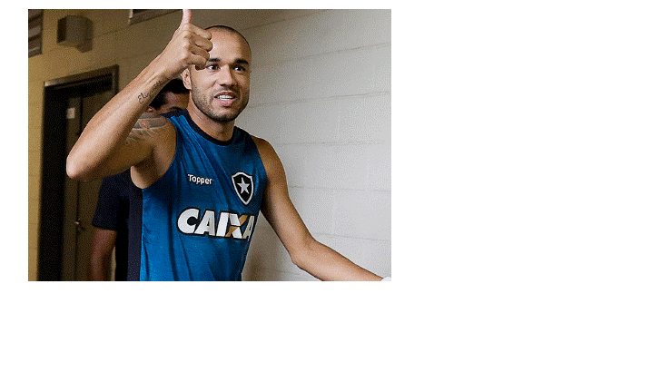 Roger é confirmado como 1º reforço do Internacional para 2018