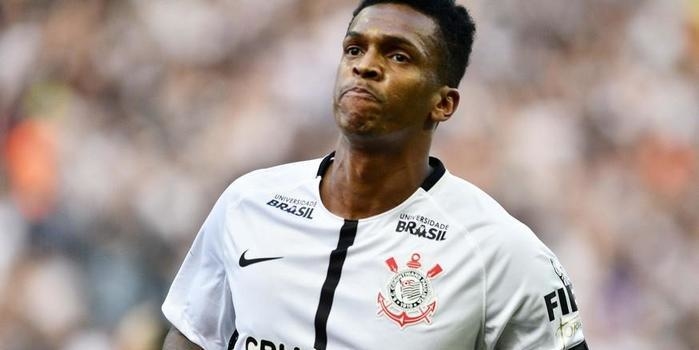 Sequestro de irmã tirou Jô de um jogo do Corinthians em 2017