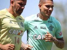 Guerrero volta a treinar com bola no Fla e poderá encarar o Grêmio