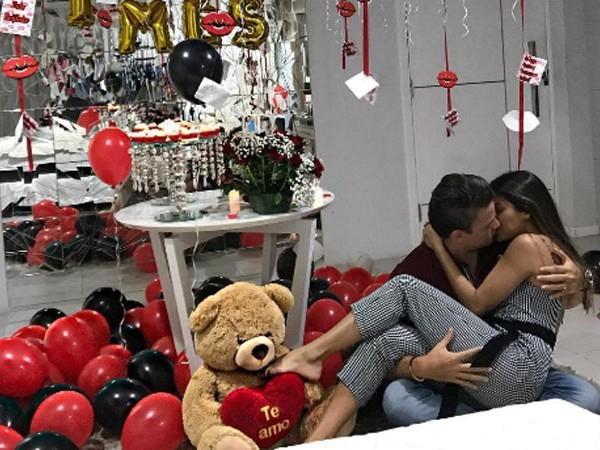 Recém-casada, ex-BBB Munik Nunes faz supresa para o marido