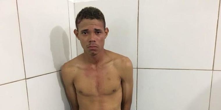 Homem é preso após matar ex-namorada e se esconder em árvore