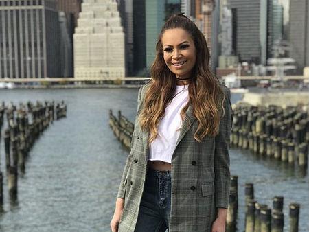 Sol Almeida grava clipe em NY: "Desafiei meus limites"