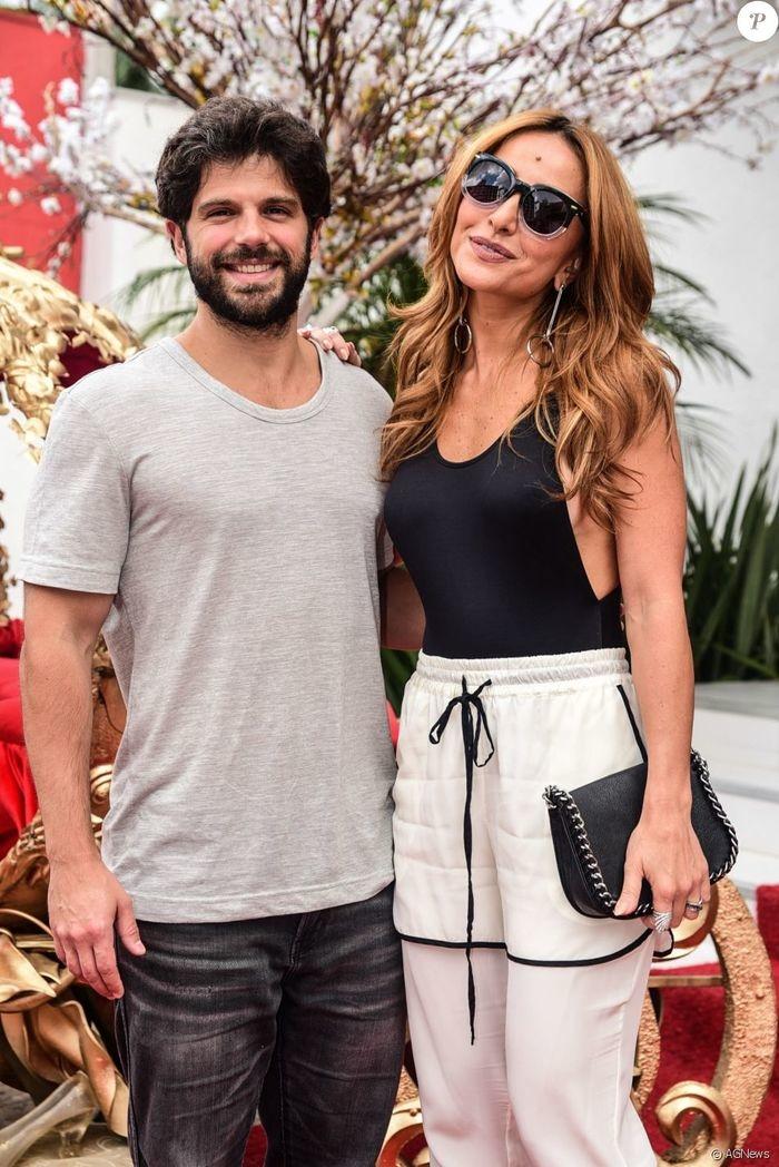 Sabrina Sato se choca ao saber que namorado fez sexo a três