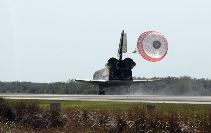 O último pouso do Discovery foi realizado no Centro Espacial Kennedy, em 2011 (Crédito: Nasa)