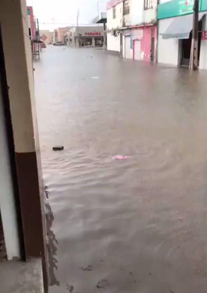 Chuva em São Raimundo Nonato (Crédito: Reprodução)