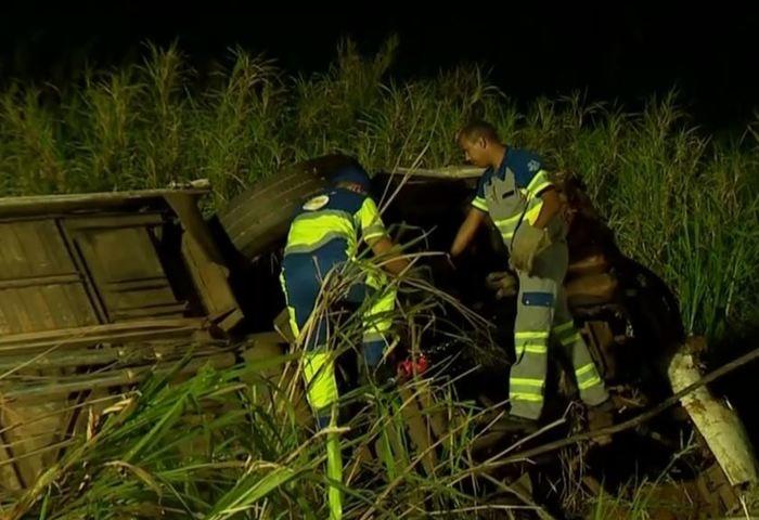 Acidente com ônibus de sacoleiros deixa 5 mortos e 26 feridos em SP