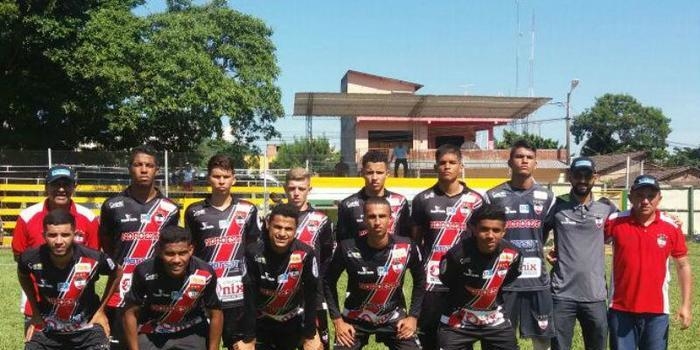 River empata com bolivianos e avança para a semifinal de Torneio