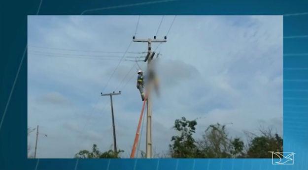 Homem morre após receber forte descarga elétricsa em Codó (Crédito: TV Mirante)