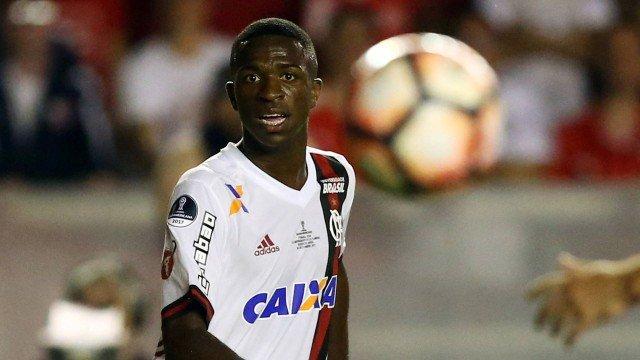 Vinicius Júnior e Luan terminam 2017 como os mais caros do futebol