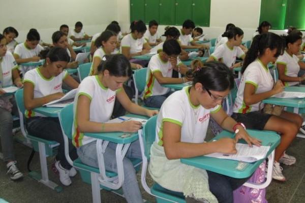 Redução da taxa de analfabetismo foi de aproximadamente 44% (Crédito: Reprodução)