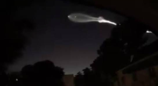 Suposto disco voador causa furor em Los Angeles