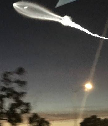 Suposto disco voador causa furor em Los Angeles