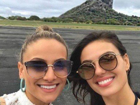 Solteira, Isis Valverde viaja com amiga para Fernando de Noronha