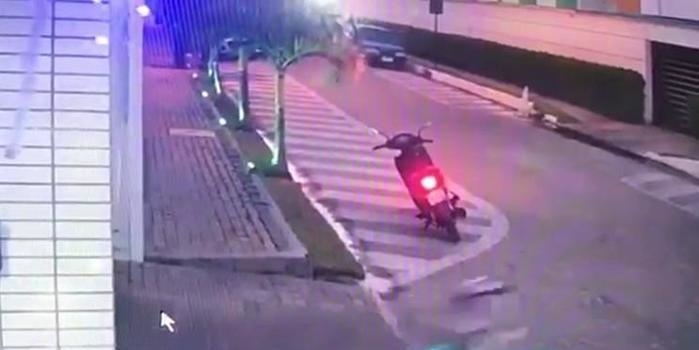 Criança reage a assalto e segura bandido na Paraíba