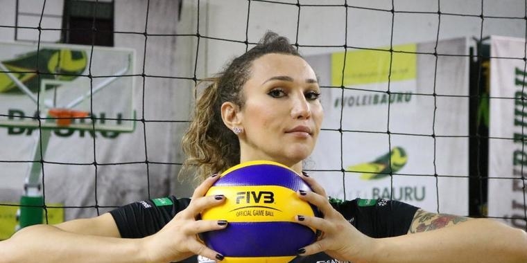 1ª transexual da Superliga fecha o ano com maior média de pontos