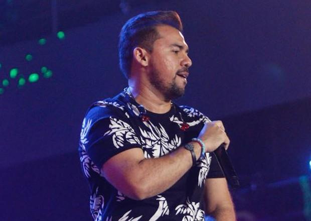 Xand Avião atrai multidão no primeiro dia de festival em Salvador