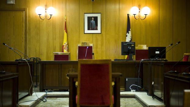 Promotoria pede três anos e três meses de prisão aos Hopkins (Crédito: AFP)