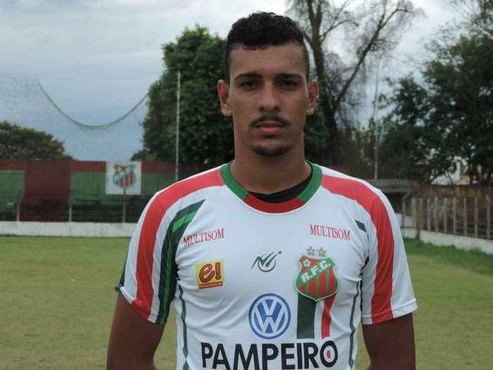 Paulo Alex, de 20 anos, era zagueiro (Crédito: Reprodução)