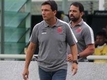 Zé Ricardo diz que o chamaram de ‘maluco’ por assumir o Vasco