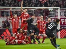 Bayern vence PSG por 3 a 1, mas não rouba liderança do grupo B