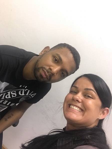 Fotos de policiais ao lado de Rogério 157, repercutem na internet