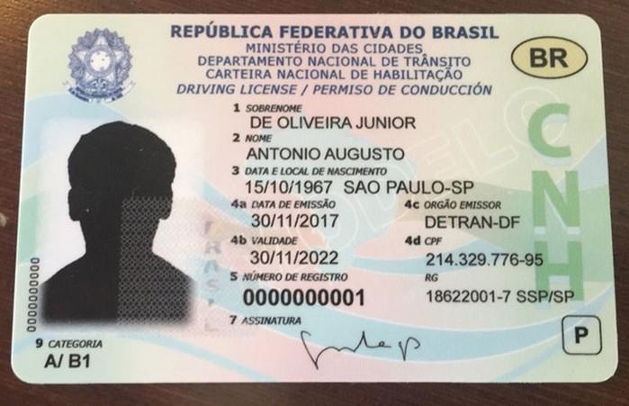 CNH vai mudar novamente e virar um cartão com chip até 2019 (Crédito: Divulgação/Denatran)