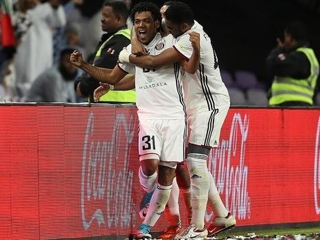 Ex-Corinthians garante vitória do Al-Jazira no Mundial de Clubes
