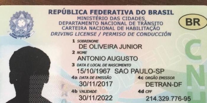 Carteira de habilitação vai virar cartão com microchip até 2019
