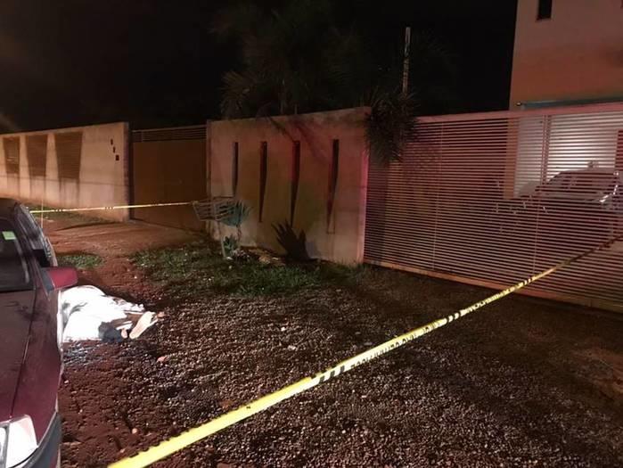 Pai e filho são assassinados por vizinho após desentendimento