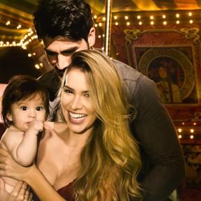 Adriana e Rodrigão fazem festa de R$ 500 mil para 1 ano do filho